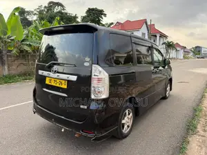 Toyota Voxy 2013 Black