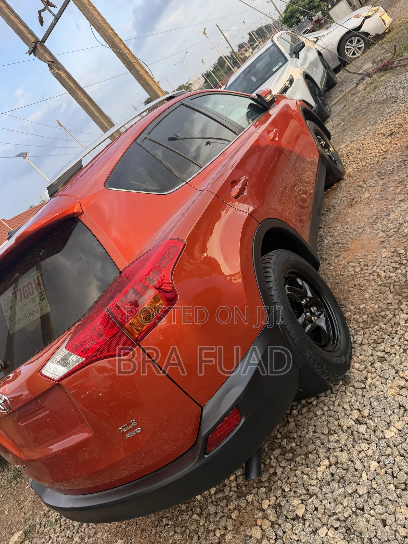 Toyota RAV4 XLE 4dr SUV (2.5L 4cyl 6A) 2015 Red