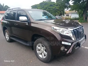 Toyota Land Cruiser Prado 2017 Brown