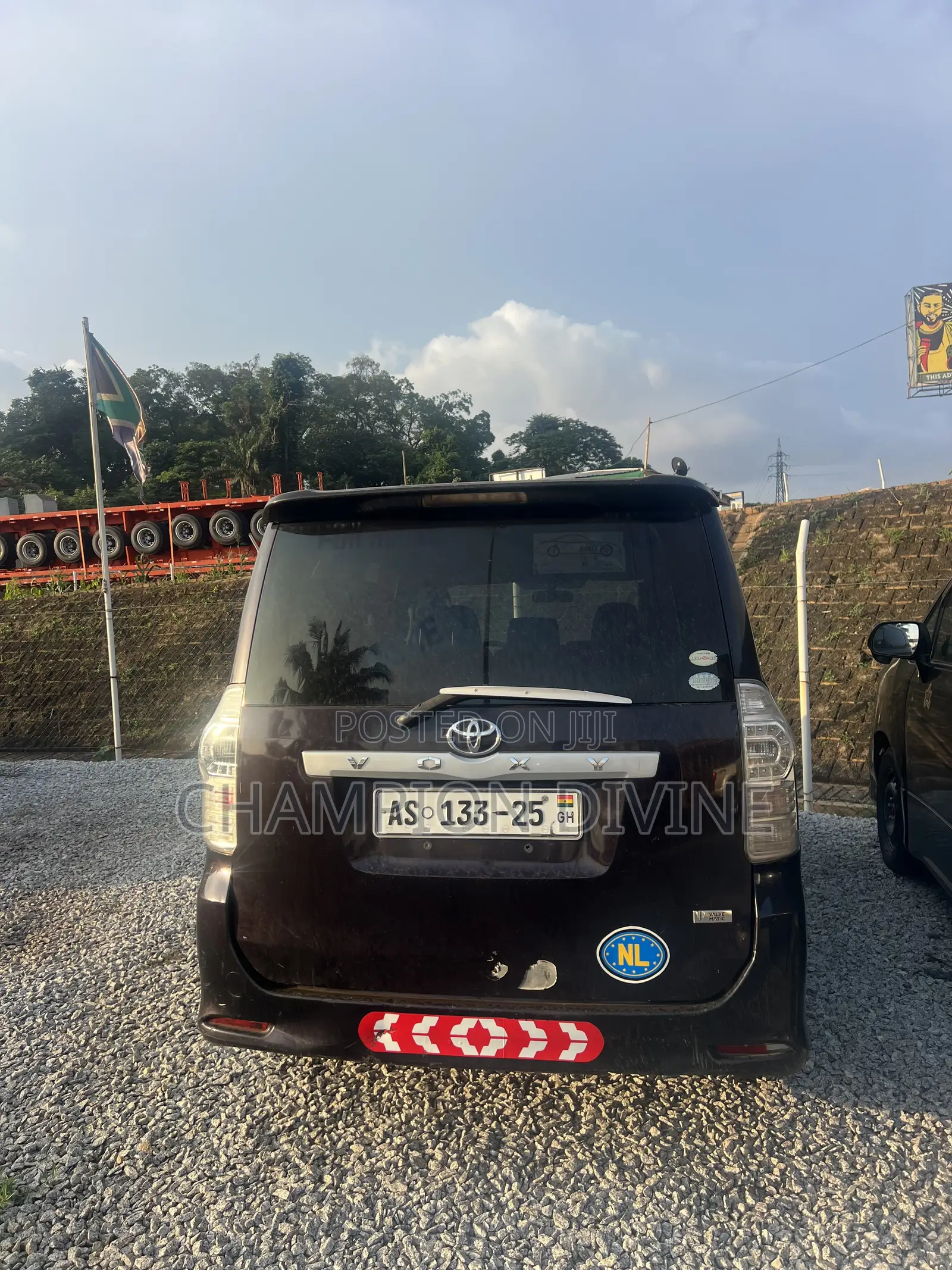 Toyota Voxy 2012 Brown