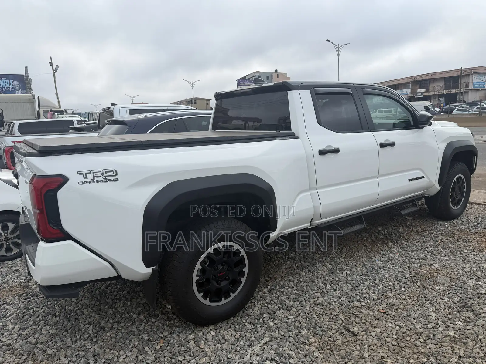 Toyota Tacoma 2024 White