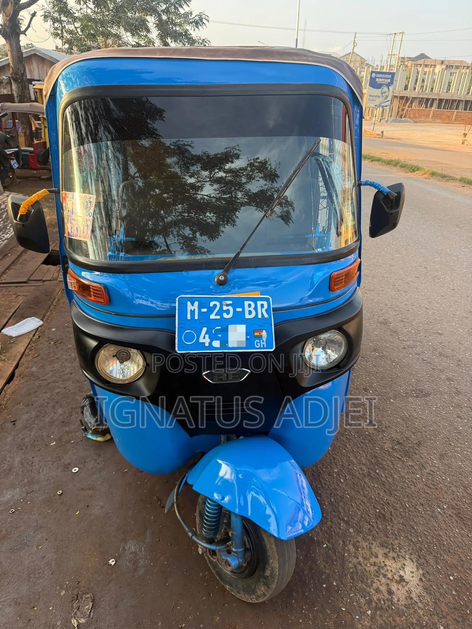 Bajaj RE 2025 Blue