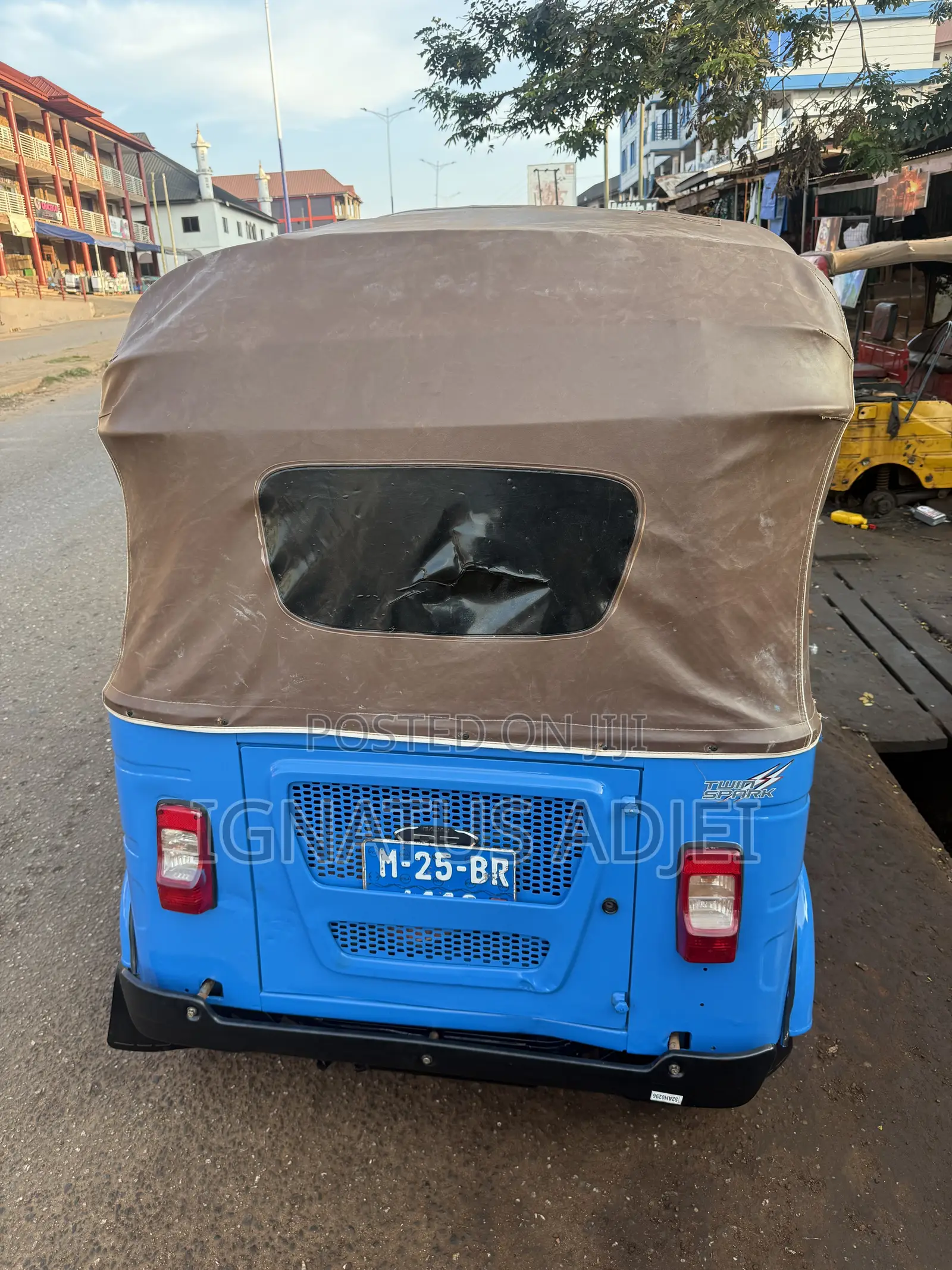 Bajaj RE 2025 Blue