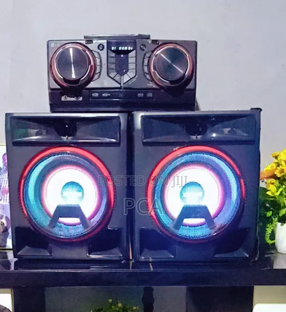 LG CL65 Hifi System Xboom 950w, Cd, Radio, Multi-Bluetooth, 2USB Ports