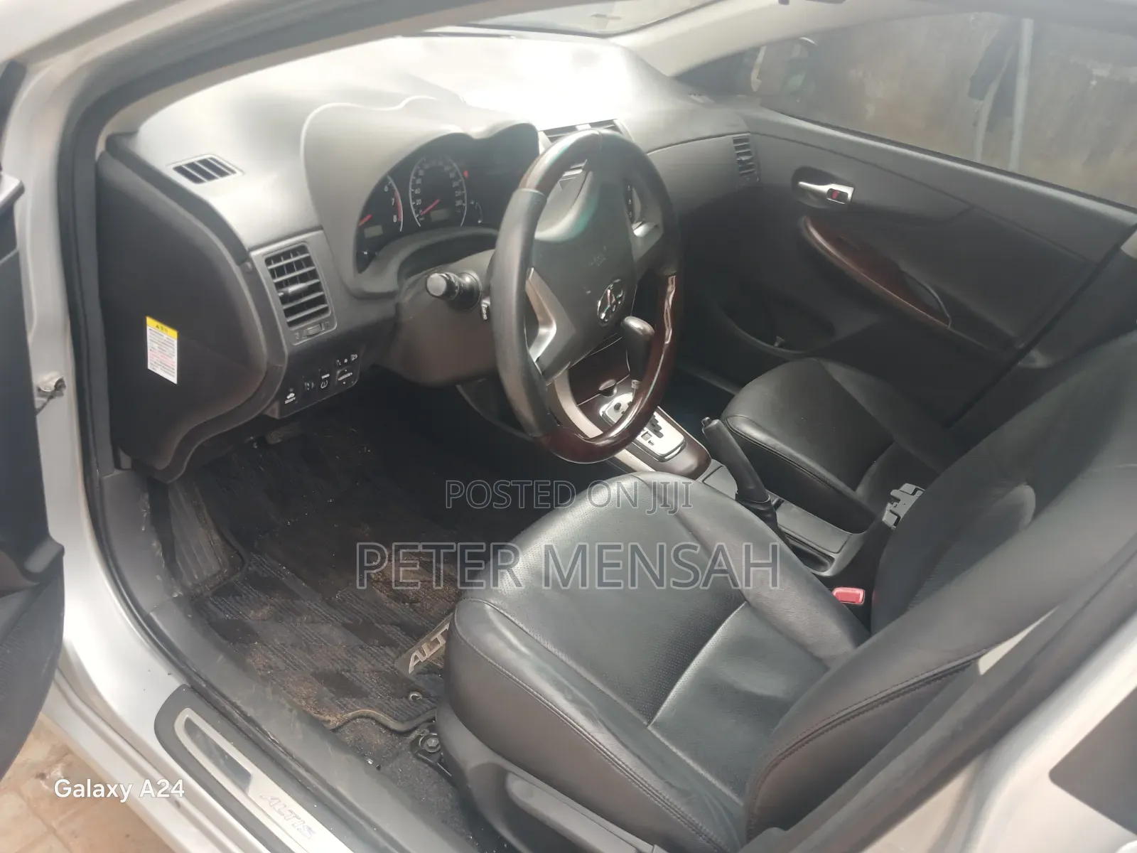 Toyota Corolla Altis 2013 Silver