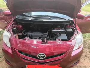Toyota Yaris 2016 Red