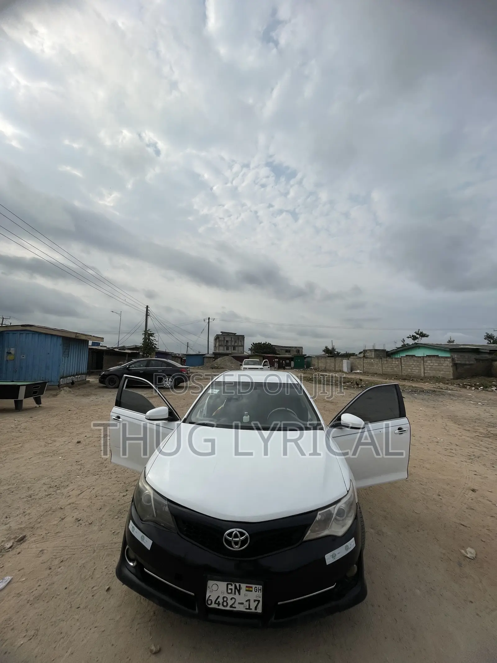 Toyota Camry SE 4dr Sedan (2.5L 4cyl 6A) 2015 White