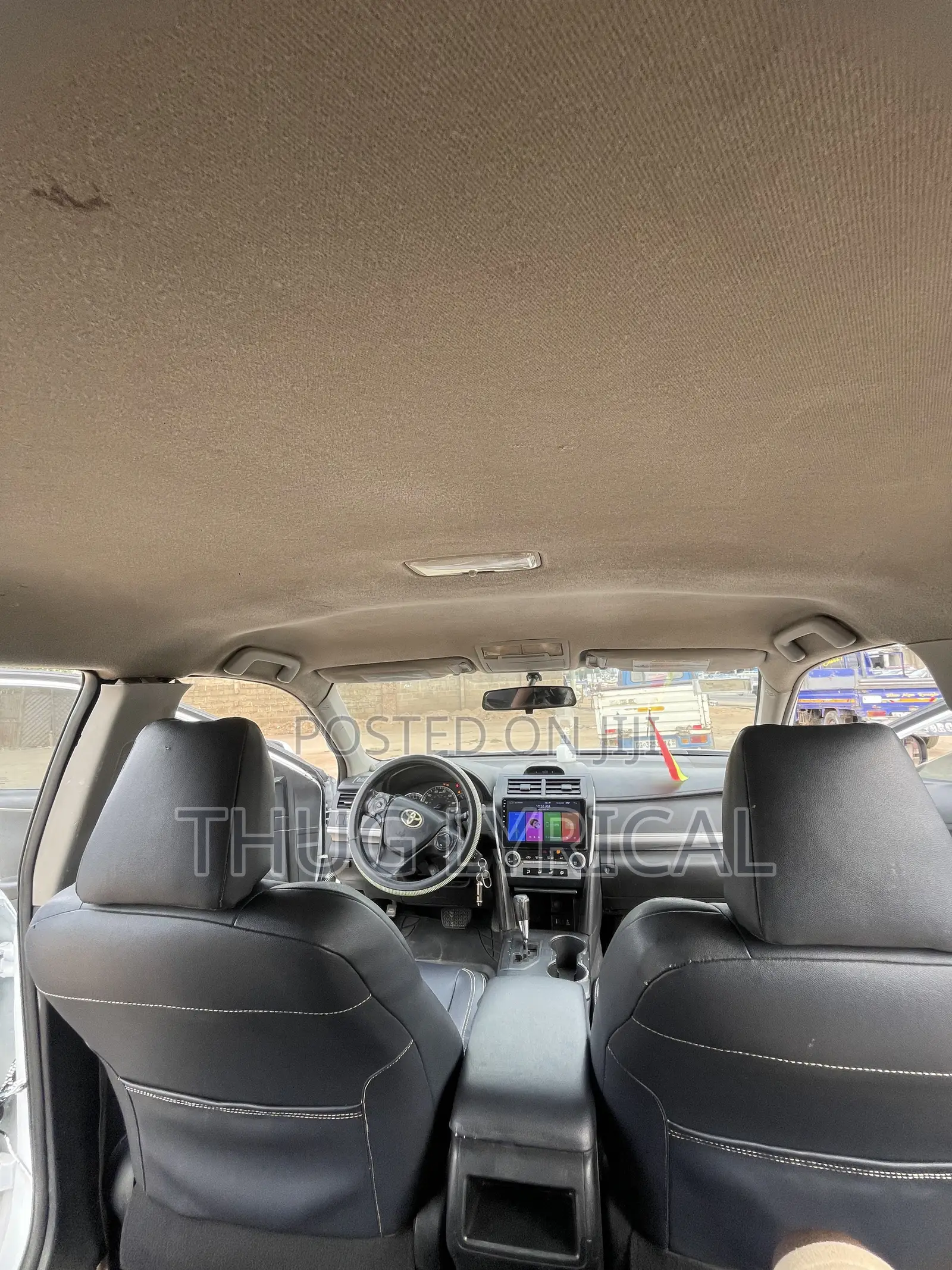 Toyota Camry SE 4dr Sedan (2.5L 4cyl 6A) 2015 White