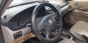Nissan Almera Tino 1.8 2001 Blue