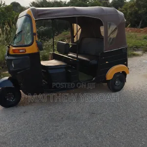 Bajaj RE 2021 Black