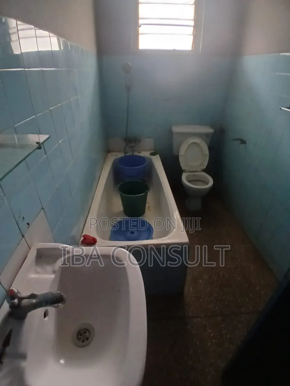 5bdrm House in On 6 Plots, SDA Area for sale
