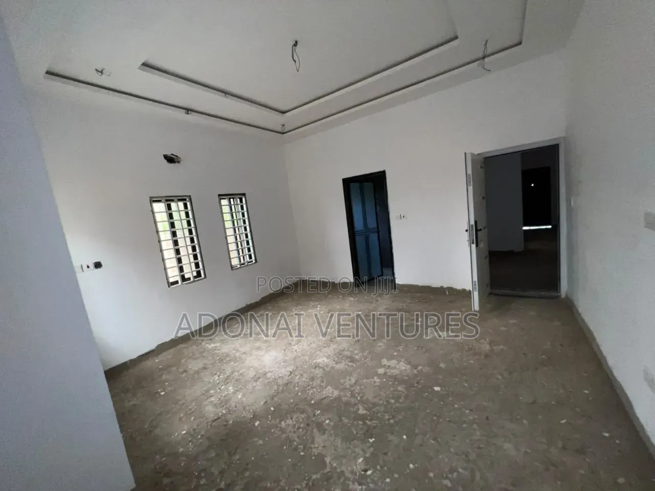 4bdrm House in Atonsu Esreso Divine, Kumasi Metropolitan for sale