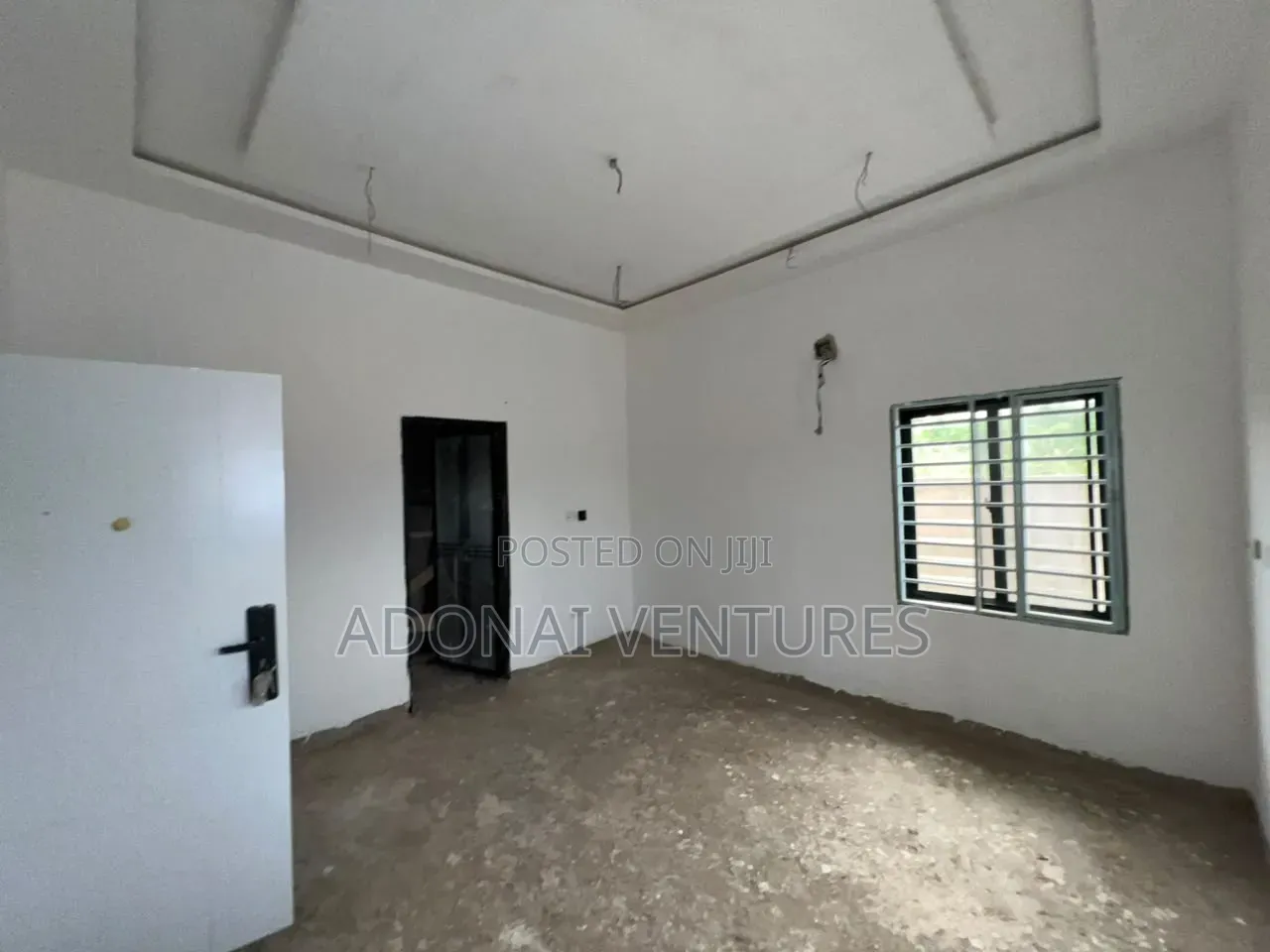 4bdrm House in Atonsu Esreso Divine, Kumasi Metropolitan for sale