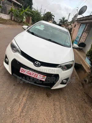 Toyota Corolla S Plus 4dr Sedan (1.8L 4cyl CVT) 2016 Red