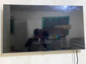 Samsung Smart TV 43inches UHD Crystal HDR