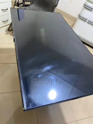 Samsung Smart TV 43inches UHD Crystal HDR