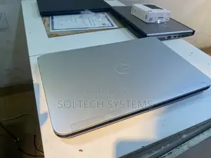 Laptop Dell XPS 15 (L502X) 12GB Intel Core i7 HDD+SSD 640GB