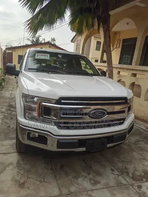 Ford F-150 XLT 4x4 Regular Cab Styleside 8 ft. box 141 in. WB 2018