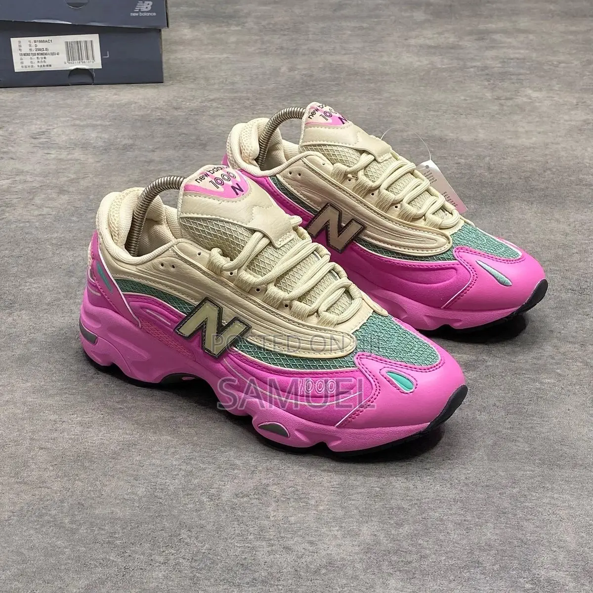 Men and Women Sneakers and Slipper