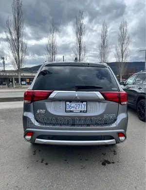 Mitsubishi Outlander PHEV 2019 Silver
