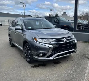 Mitsubishi Outlander PHEV 2019 Silver