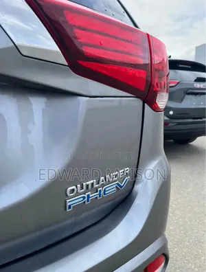 Mitsubishi Outlander PHEV 2019 Silver