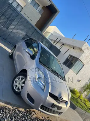 Toyota Vitz 2010