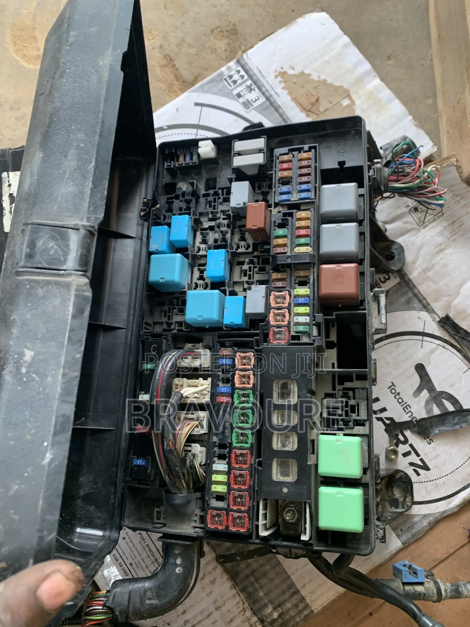 Toyota Land Cruiser Engine Fuse