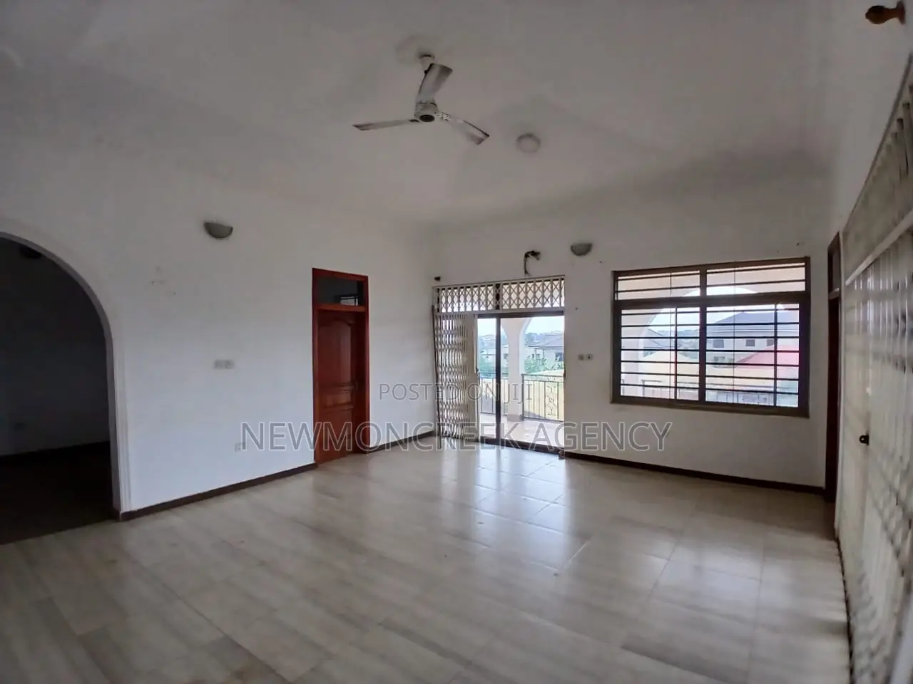 4bdrm Apartment in Adenta,Ashiyie, Accra Metropolitan for rent