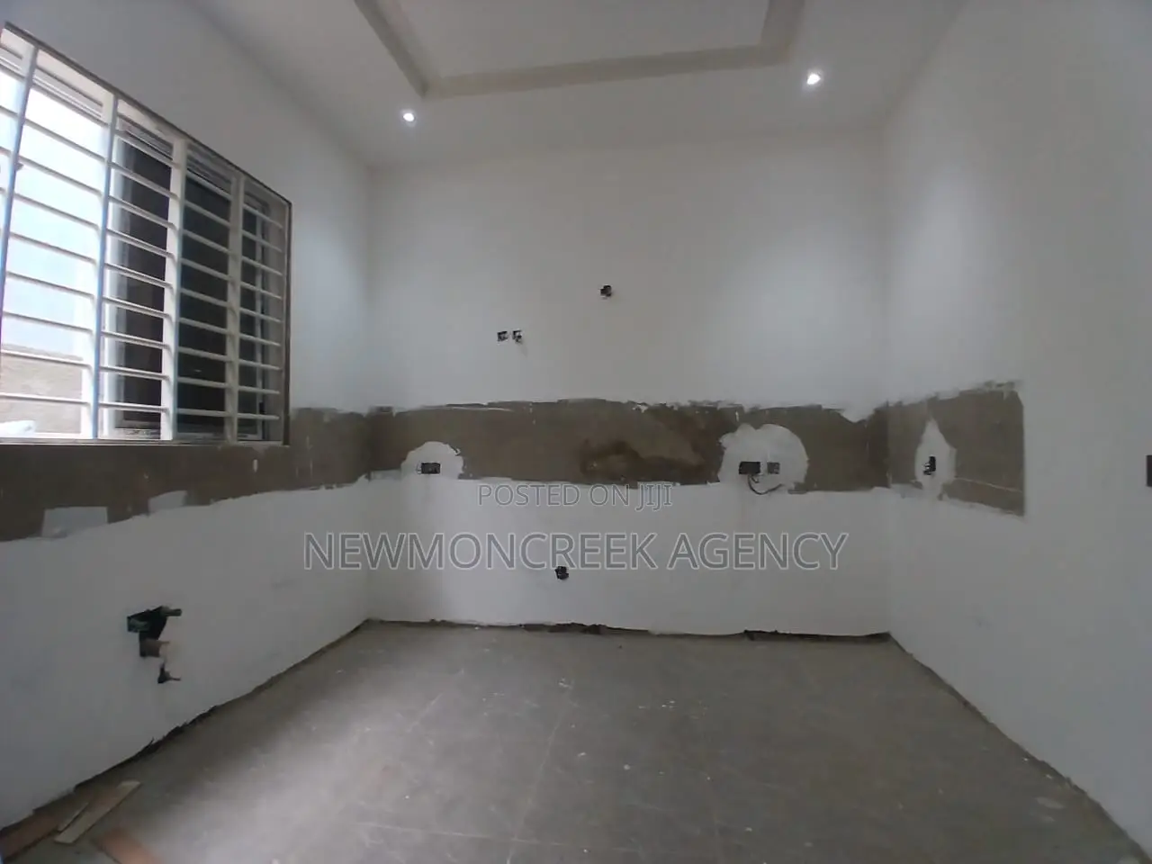 3bdrm Bungalow in Amrahia for sale