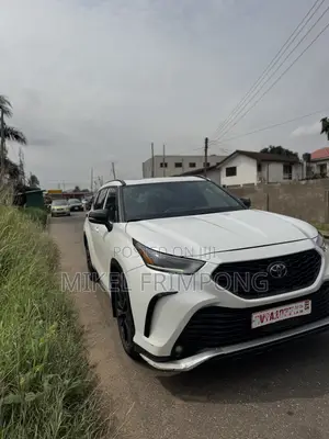 Toyota Highlander XSE AWD 2023 White