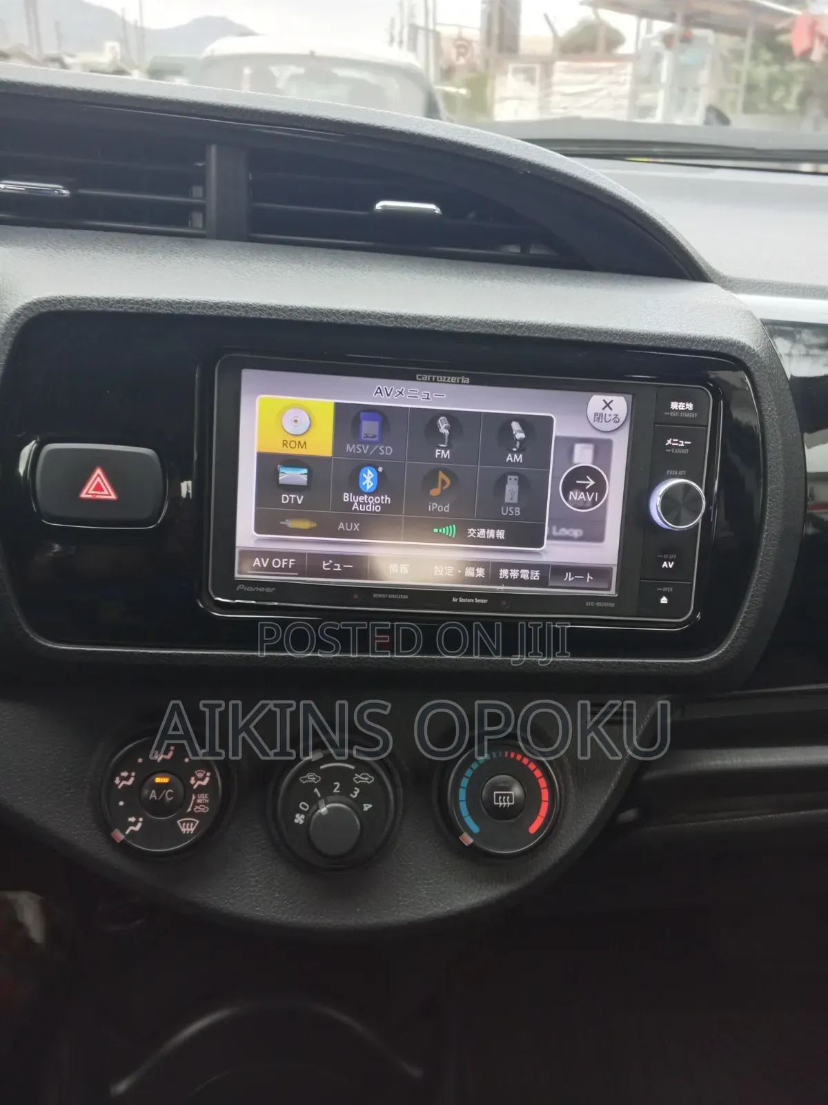 Toyota Vitz 1.3 FWD 5dr 2016 Off white