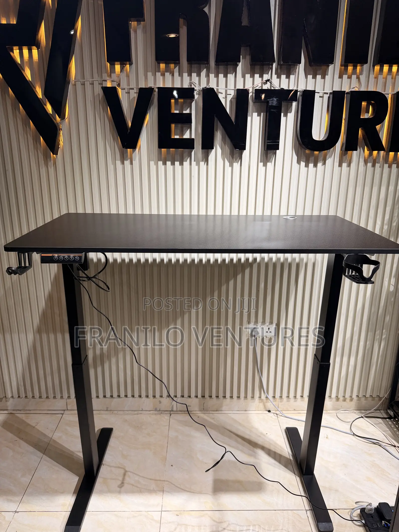 Electric Height Adjustable / Standing Desk (1.2m)