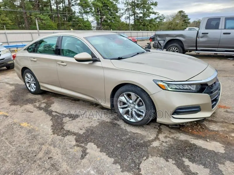 Honda Accord LX 2018 Gold