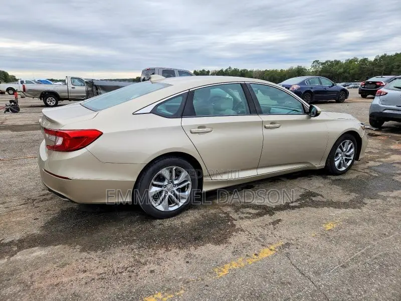 Honda Accord LX 2018 Gold