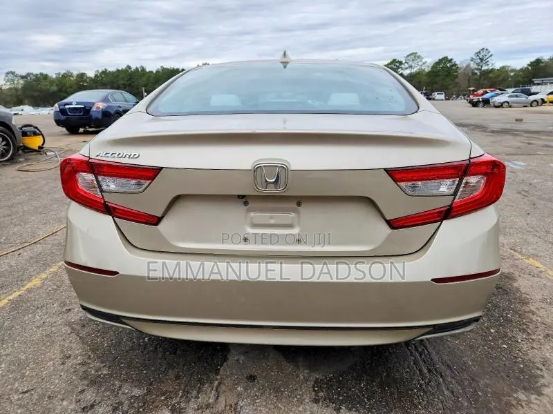 Honda Accord LX 2018 Gold