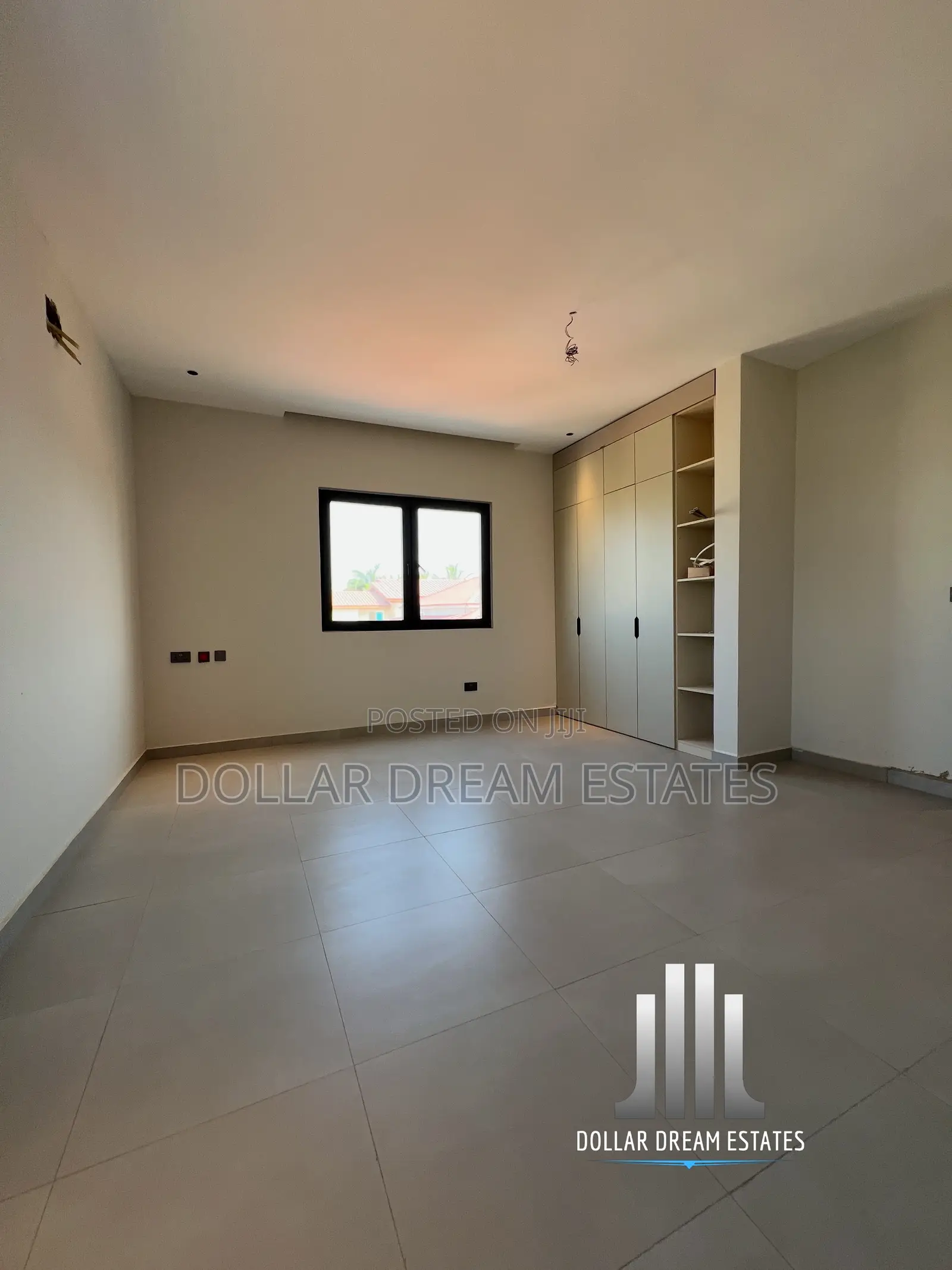 5bdrm House in Adjiriganor for sale