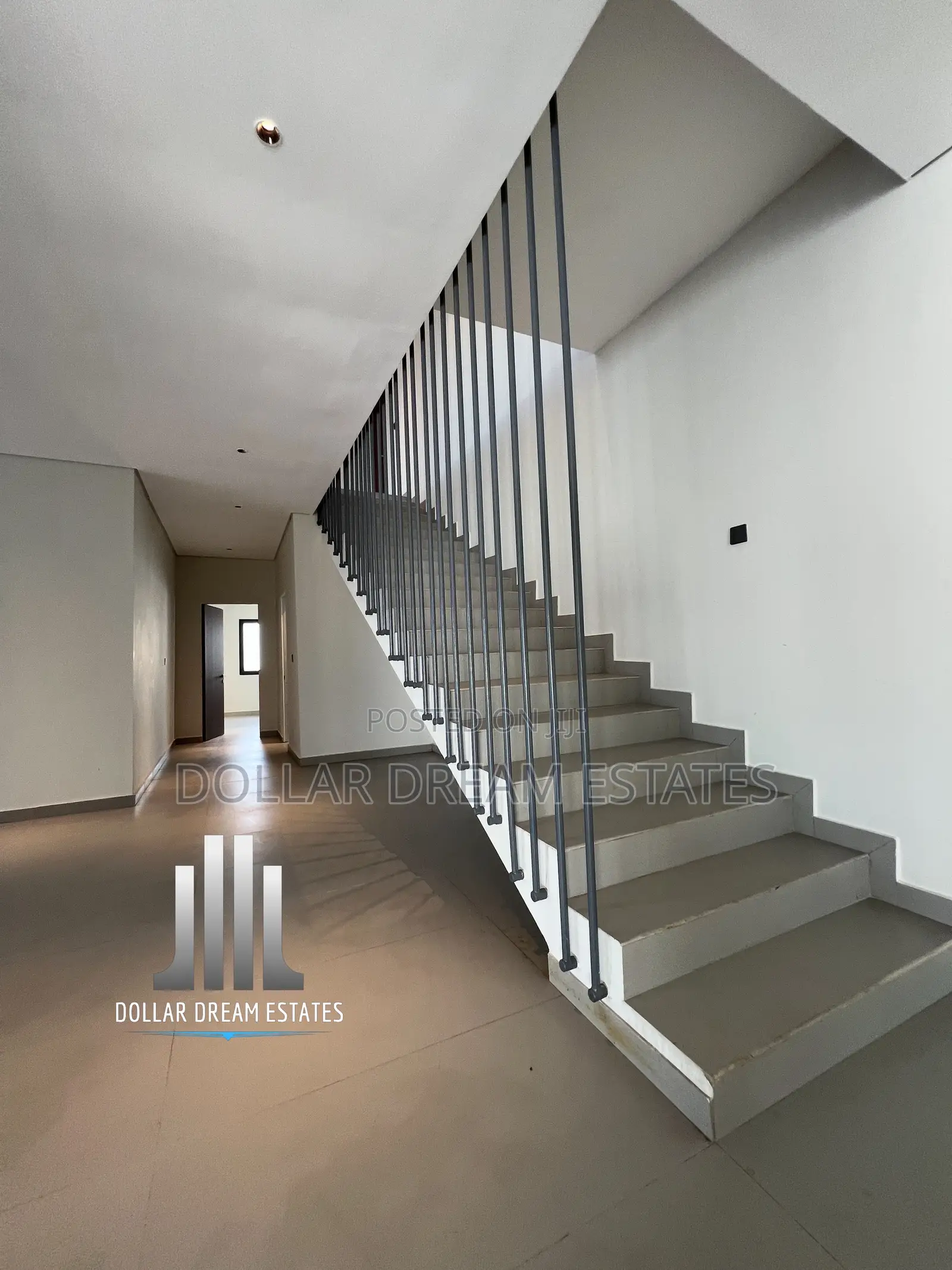 5bdrm House in Adjiriganor for sale