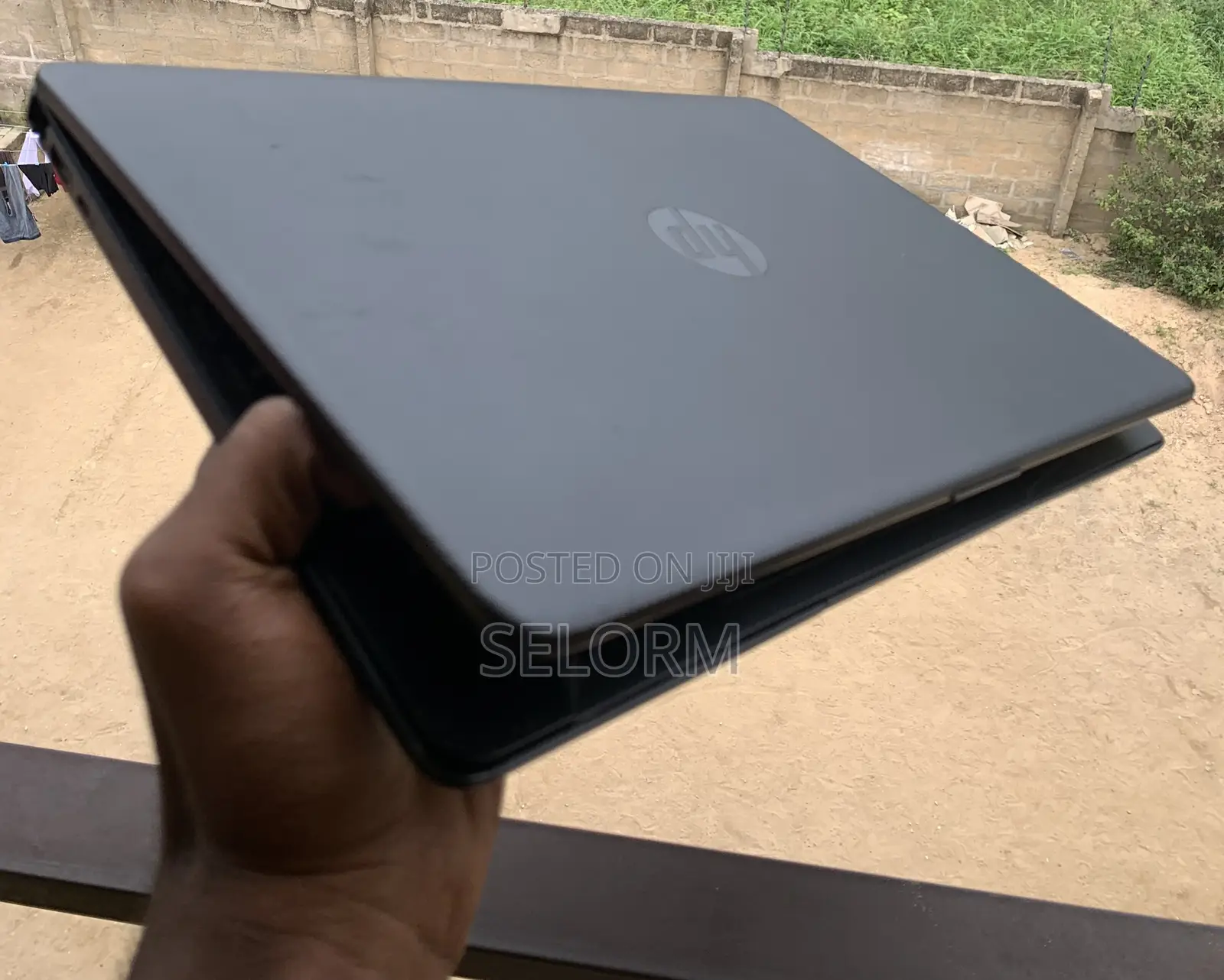 Laptop HP 15-dw0037wm 8GB AMD Ryzen 5 HDD 1T
