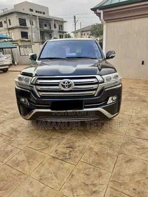Toyota Land Cruiser 5.7 V8 VXR 2017 Black