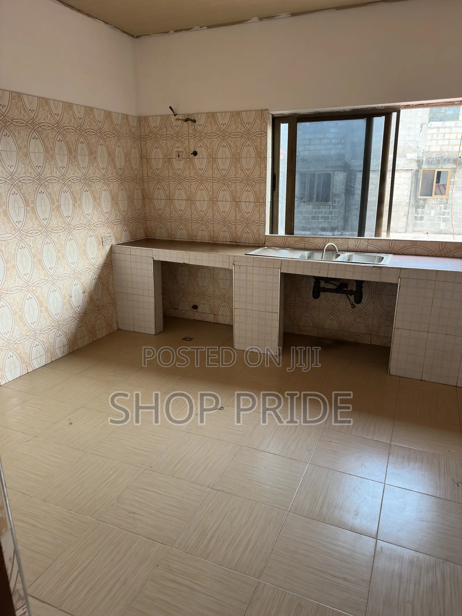 1bdrm Room & Parlour in Malejor for rent