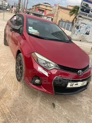 Toyota Corolla 2016 Red