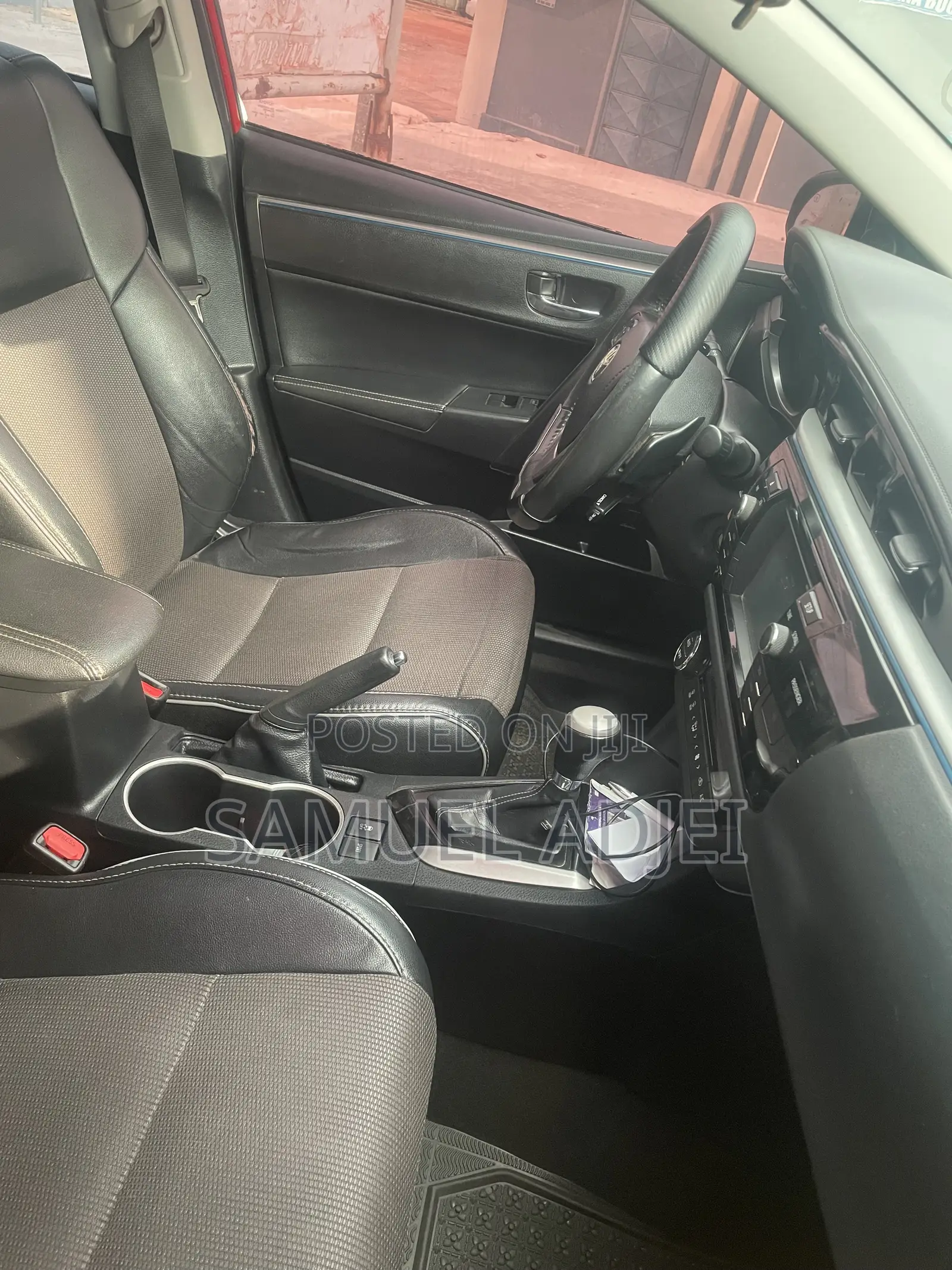 Toyota Corolla 2016 Red