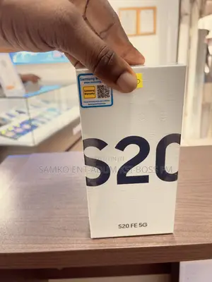 New Samsung Galaxy S20 FE 5G 128 GB Black