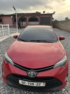 Toyota Corolla LE Eco (1.8L 4cyl 2A) 2018 Red