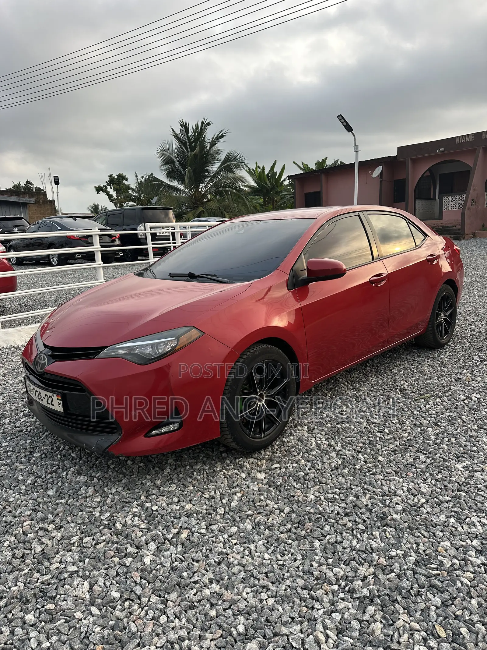 Toyota Corolla LE Eco (1.8L 4cyl 2A) 2018 Red