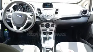 Ford Fiesta 2018 White