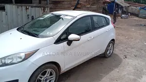 Ford Fiesta 2018 White