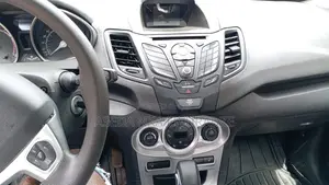 Ford Fiesta 2018 White