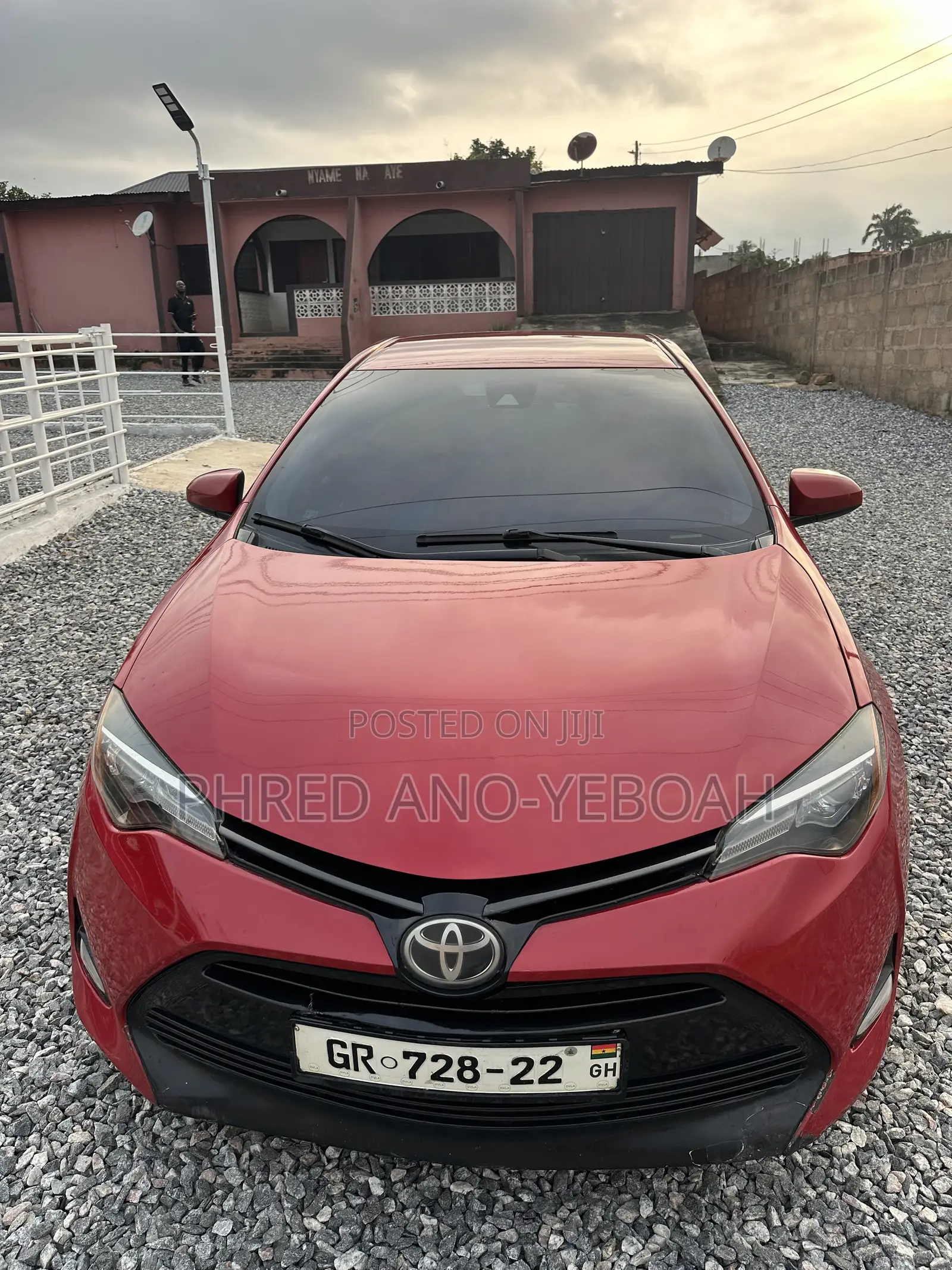 Toyota Corolla LE Eco (1.8L 4cyl 2A) 2018 Red